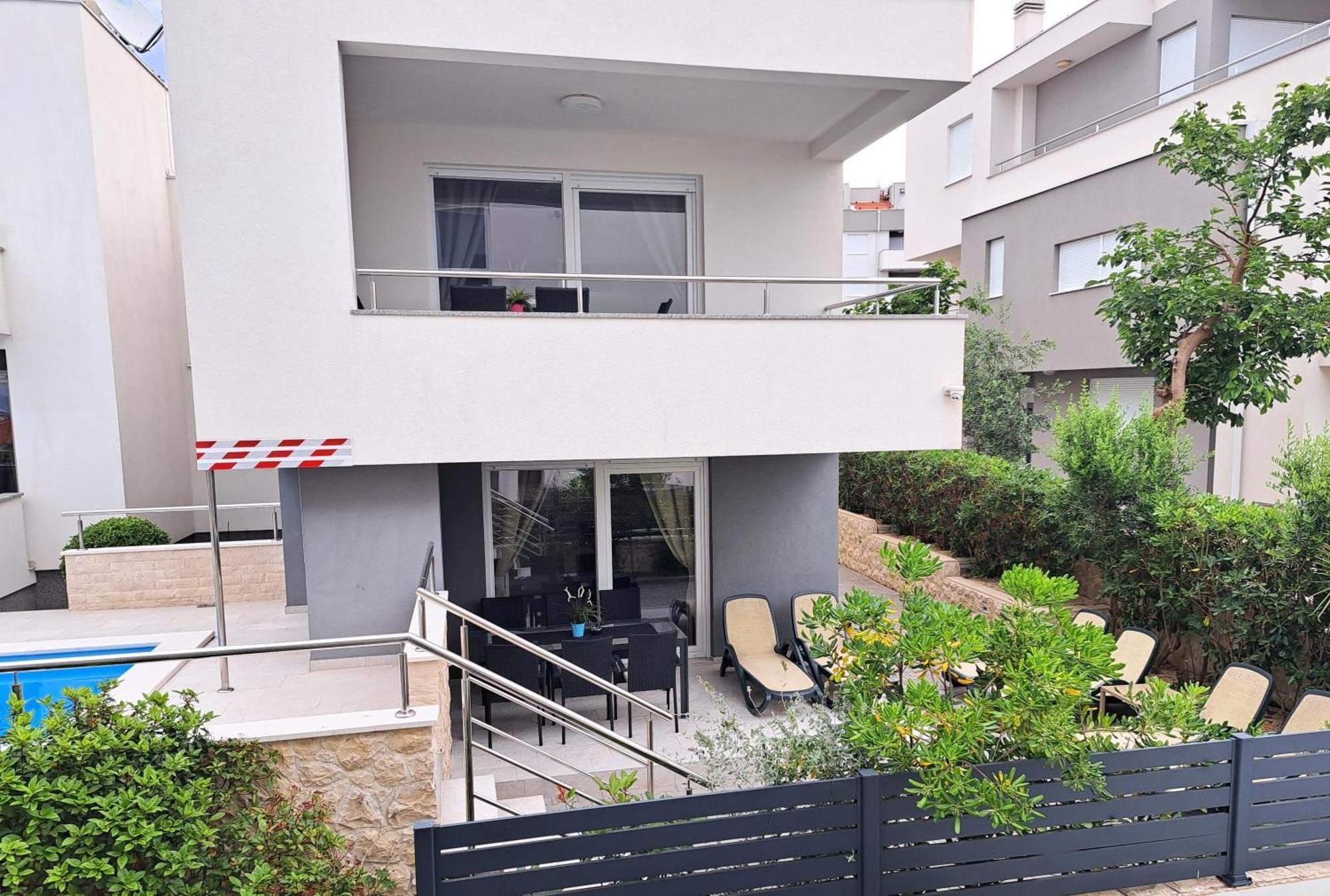 Villa Lumada Pool Apartments Novalja Exteriör bild